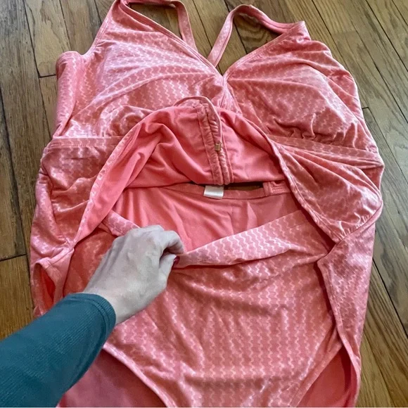 Terra & Sky One Piece Tummy Control Swim Suit, Size 4X - Picture 3 of 6